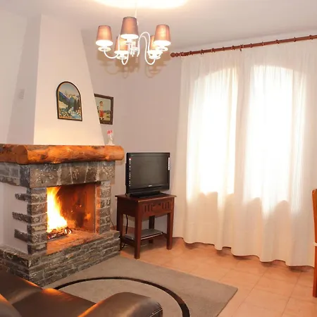 Apartamentos Albá Casa Alquesera-2